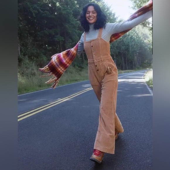 NWT Aerie Kick Flare Corduroy Overalls - Picture 2 of 13